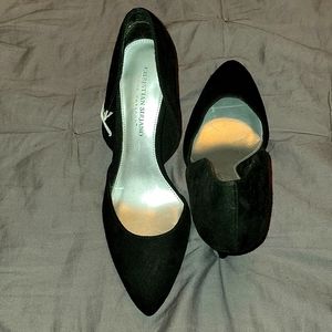 Elegant simple black heels size 8